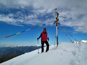 29 In vetta al Monte Ocone (anticima-croce 1363 m)